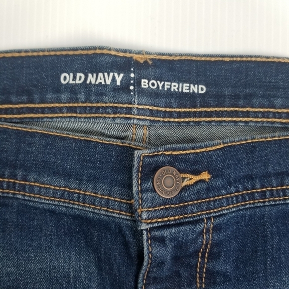 Old Navy Boyfriend Jean Shorts NWT - Picture 3 of 6